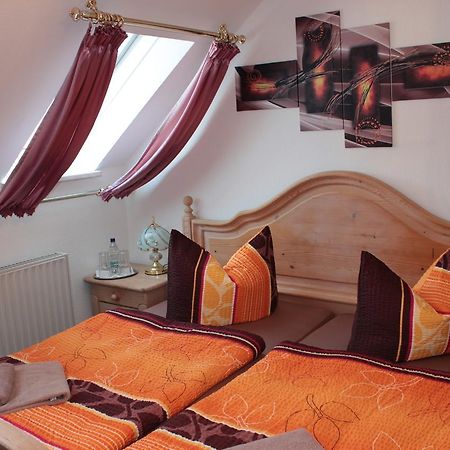 Hotel Stadt Pausa Chambre photo